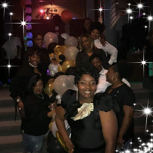 Meet your Posher, Tyni - Picture 1 of 1